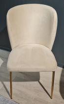 Chaise de salon, séjour et salle à manger PARS - Design et moderne - Crème - Pieds en métal doré - Bella Home PARS Stuhl für Wohn-, Esszimmer und Wohnzimmer - Design und Moderne - Creme - Füße aus vergoldetem Metall - Bella Home PARS oturma odası, oturma odası ve yemek odası sandalyesi - Tasarım ve modern - Krem - Altın metal ayaklar - Bella Home